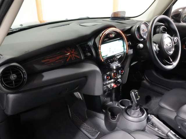 MINI COOPER 5DOOR