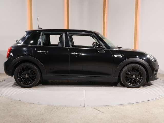 MINI COOPER 5DOOR