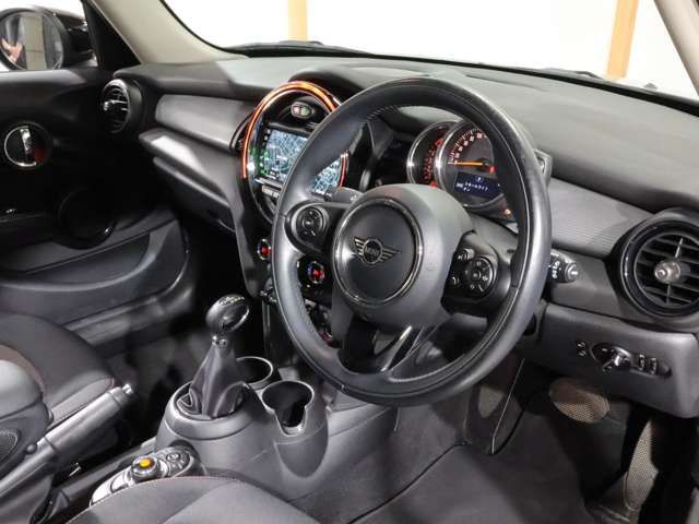 MINI COOPER D 5DOOR