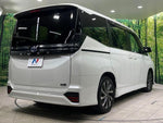 VOXY HYBRID