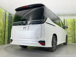 VOXY HYBRID