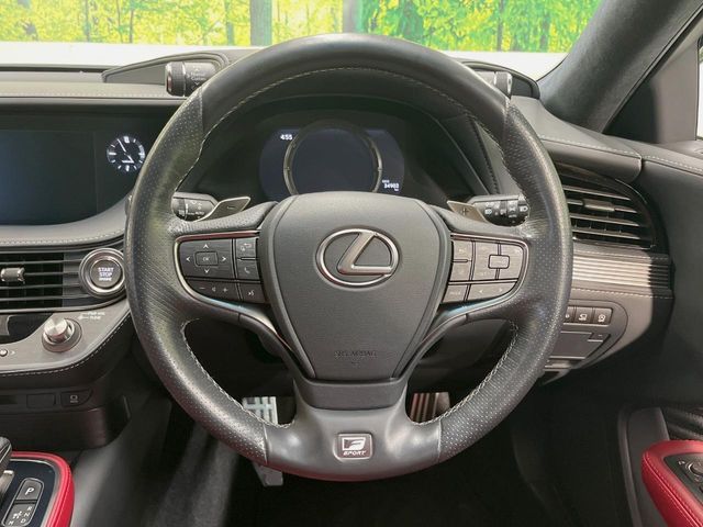LEXUS LS500 4WD