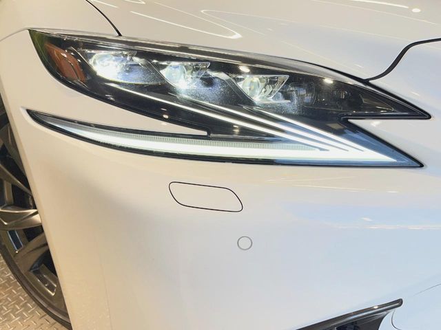 LEXUS LS500 4WD