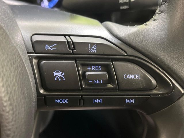 YARIS CROSS HYBRID