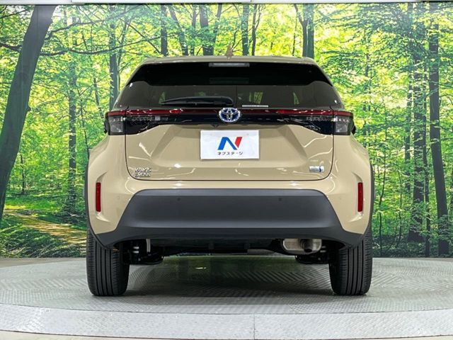 YARIS CROSS HYBRID