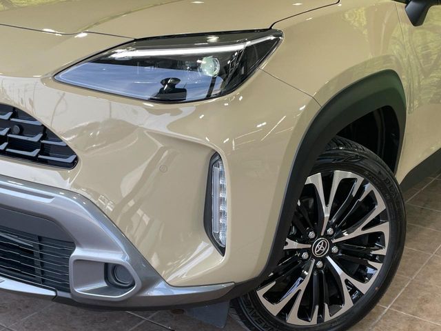 YARIS CROSS HYBRID