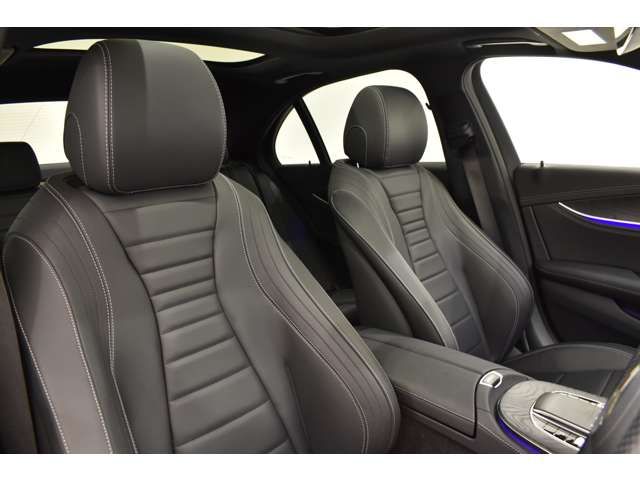 MERCEDES BENZ E class sedan