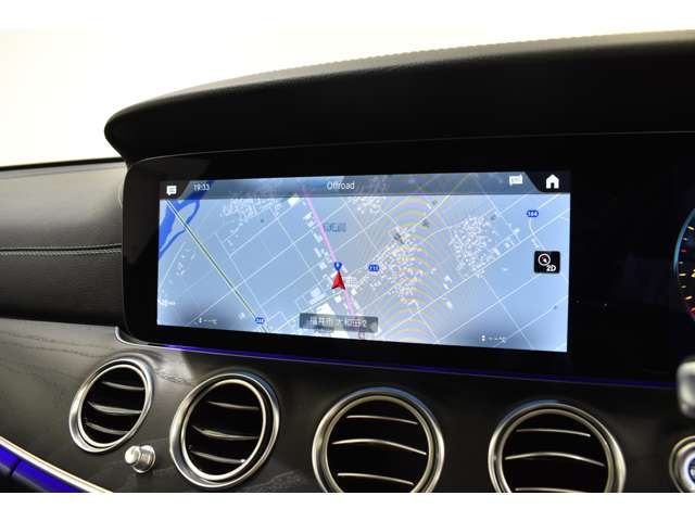 MERCEDES BENZ E class sedan