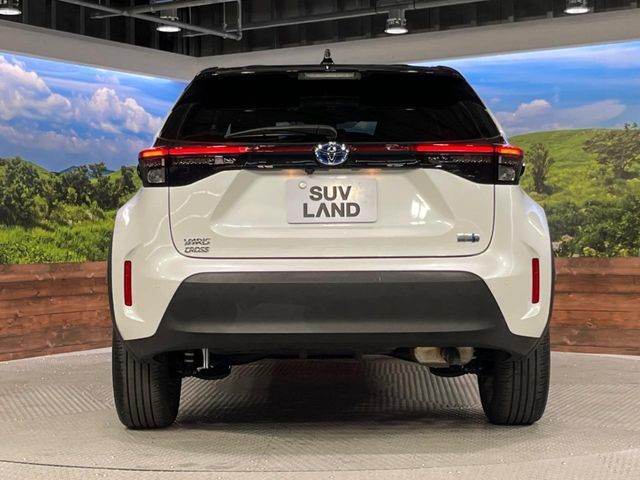 YARIS CROSS HYBRID