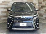 VOXY HYBRID
