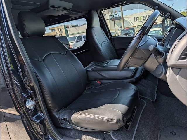 HIACE van 4WD