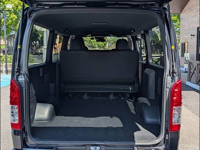 HIACE van 4WD