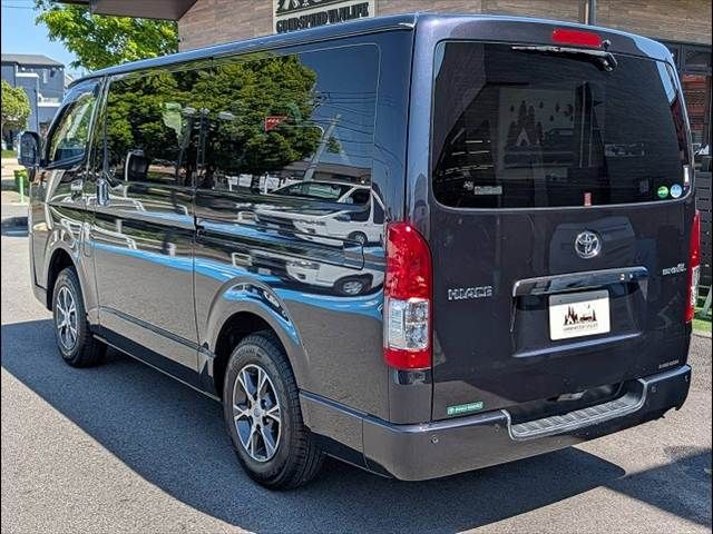 HIACE van 4WD