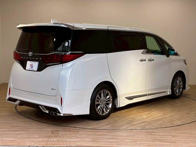 ALPHARD hybrid