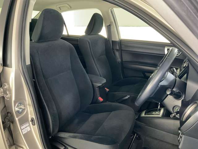 COROLLA AXIO HYBRID