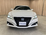 CROWN sedan hybrid