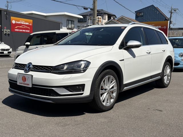 VOLKSWAGEN GOLF Alltrack