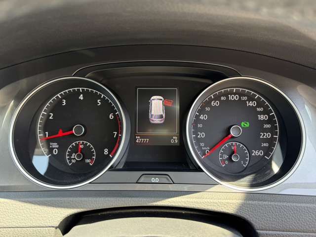 VOLKSWAGEN GOLF Alltrack