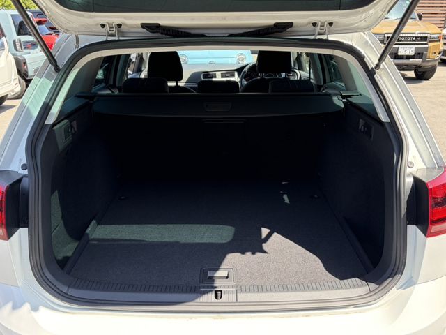 VOLKSWAGEN GOLF Alltrack