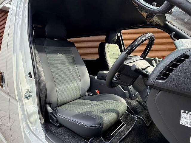 HIACE van 4WD