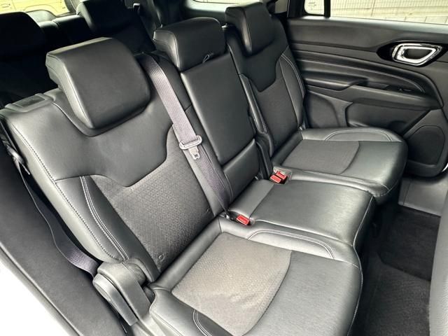 JEEP COMMANDER