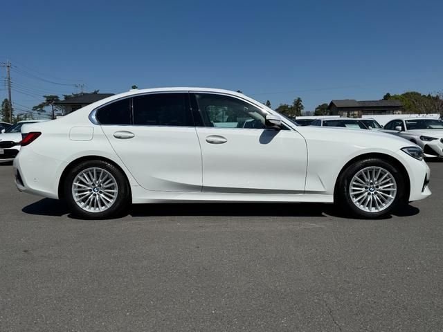 BMW 3 Series sedan