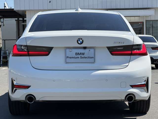 BMW 3 Series sedan