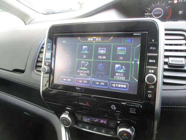 SERENA S-HYBRID 4WD