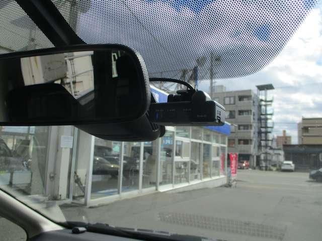 SERENA S-HYBRID 4WD