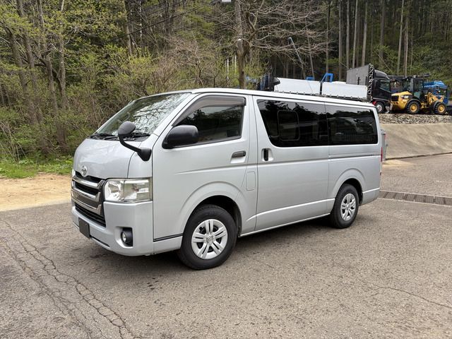 HIACE van 2WD