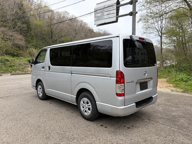HIACE van 2WD