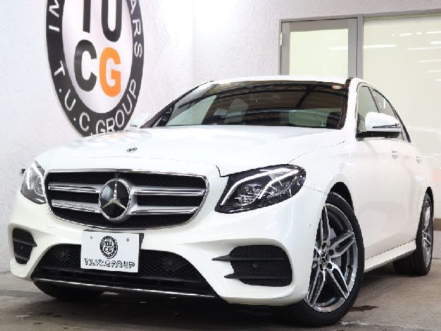 MERCEDES BENZ E class sedan