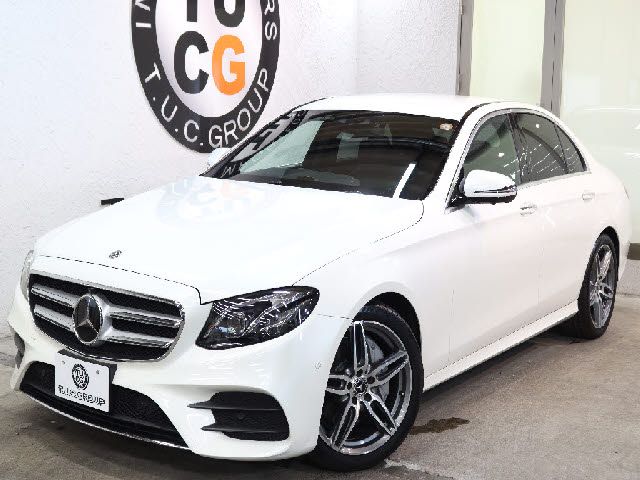 MERCEDES BENZ E class sedan