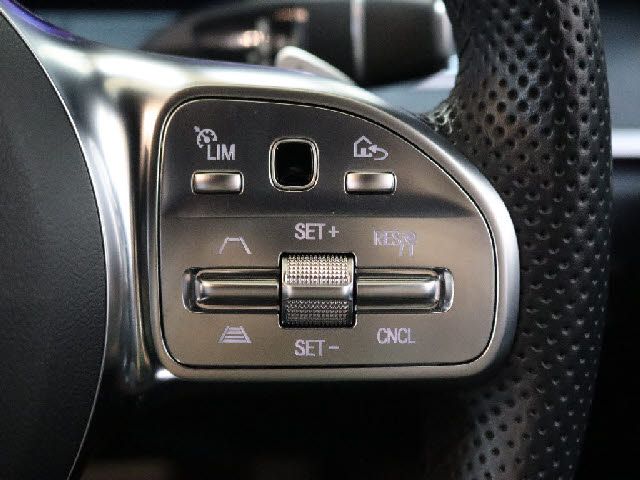 MERCEDES BENZ E class sedan
