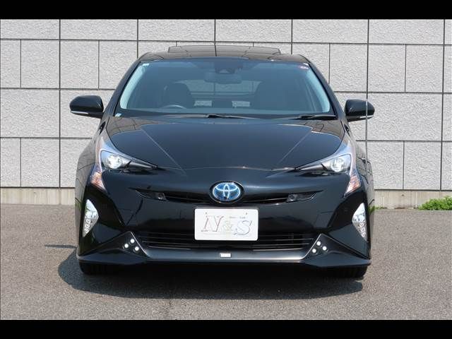 PRIUS 4WD