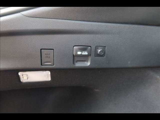 PRIUS 4WD