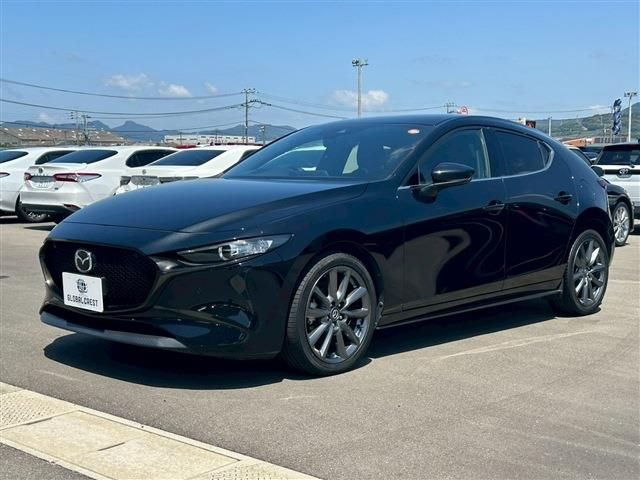 MAZDA3 FASTBACK