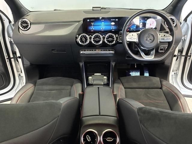 MERCEDES BENZ GLA class