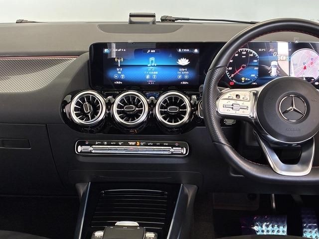 MERCEDES BENZ GLA class