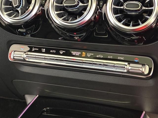 MERCEDES BENZ GLA class