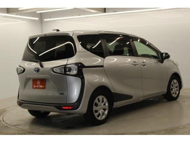 SIENTA HYBRID