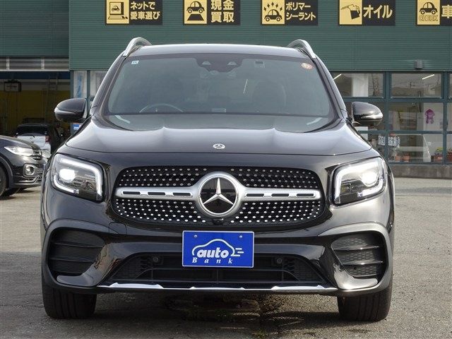 MERCEDES BENZ GLB