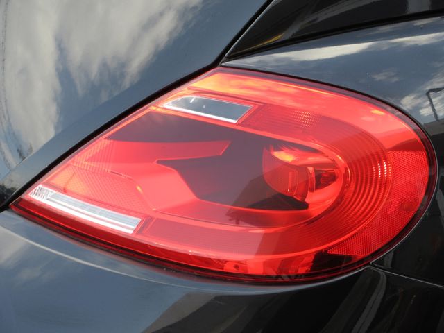 VOLKSWAGEN The BEETLE