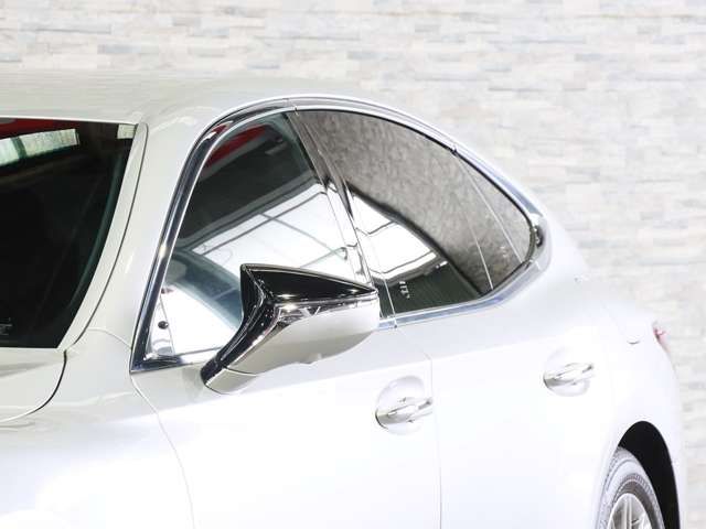 LEXUS LS500h