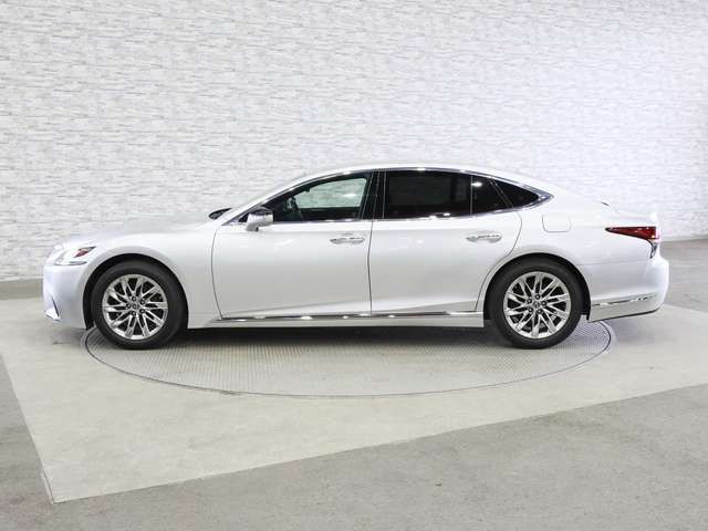 LEXUS LS500h