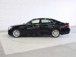 CROWN sedan hybrid