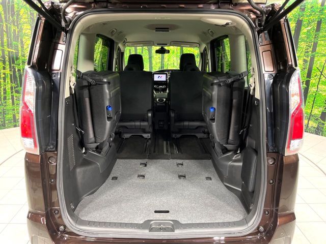SERENA  S-HYBRID 4WD