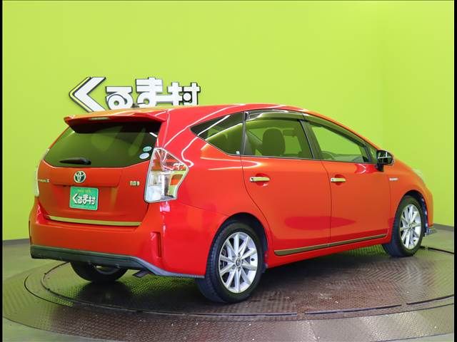 PRIUS Alpha