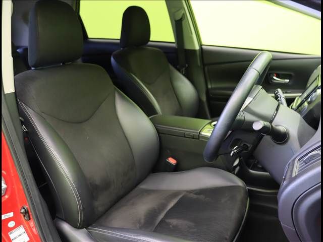 PRIUS Alpha
