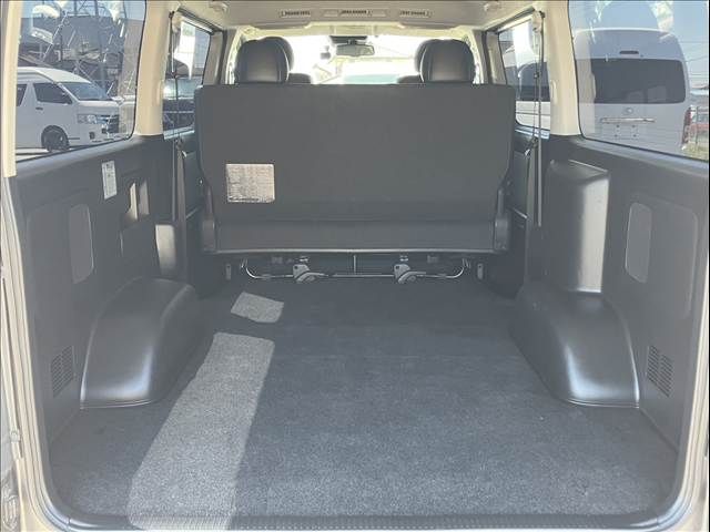 HIACE van 2WD